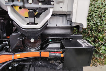 ����ŷ��������ES1 4x2 4.08�׵��Ŵ��綯��س� ��γ140.15kWhͼƬ