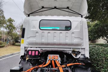 ����ŷ��������ES1 4x2 4.08�׵��Ŵ��綯��س� ��γ140.15kWhͼƬ