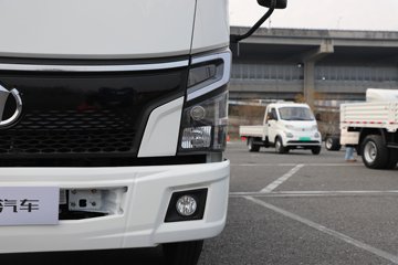 �ɵ��³�MV6 2L CNG 150���� ��ʿ��8�� 4.18�׵��������ῨͼƬ