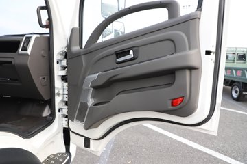 �ɵ��³�MV6 2L CNG 150���� ��ʿ��8�� 4.18�׵��������ῨͼƬ