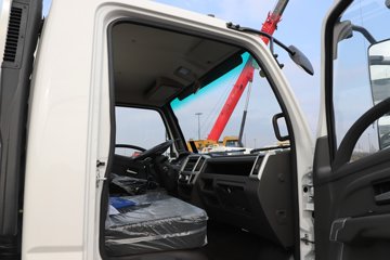 �ɵ��³�MV6 2L CNG 150���� ��ʿ��8�� 4.18�׵��������ῨͼƬ