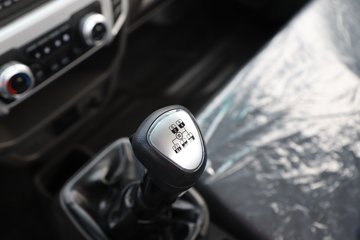 �ɵ��³�MV6 2L CNG 150���� ��ʿ��8�� 4.18�׵��������ῨͼƬ