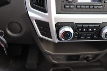 �ɵ��³�MV6 2L CNG 150���� ��ʿ��8�� 4.18�׵��������ῨͼƬ