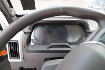 �ɵ��³�MV6 2L CNG 150���� ��ʿ��8�� 4.18�׵��������ῨͼƬ