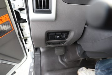 �ɵ��³�MV6 2L CNG 150���� ��ʿ��8�� 4.18�׵��������ῨͼƬ