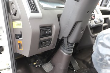 �ɵ��³�MV6 2L CNG 150���� ��ʿ��8�� 4.18�׵��������ῨͼƬ