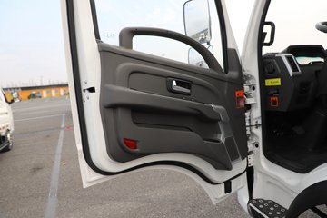 �ɵ��³�MV6 2L CNG 150���� ��ʿ��8�� 4.18�׵��������ῨͼƬ