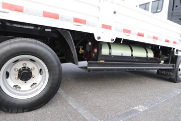 �ɵ��³�MV6 2L CNG 150���� ��ʿ��8�� 4.18�׵��������ῨͼƬ