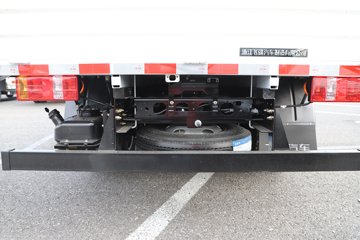 �ɵ��³�MV6 2L CNG 150���� ��ʿ��8�� 4.18�׵��������ῨͼƬ