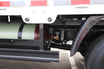 �ɵ��³�MV6 2L CNG 150���� ��ʿ��8�� 4.18�׵��������ῨͼƬ