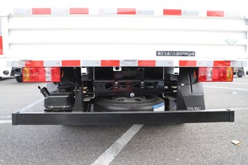 �ɵ��³�MV6 2L CNG 150���� ��ʿ��8�� 4.18�׵��������ῨͼƬ