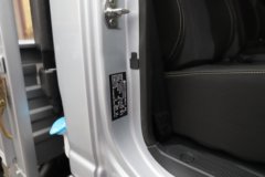 陕汽德龙G200 2.5L柴油 155马力 法士特6档 AMT自动档 4.18米单排栏板轻卡 陕汽德龙G200 2.5L柴油 155马力 法士特6档 AMT自动档 4.18米单排栏板轻卡