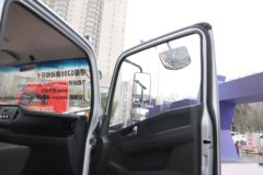 陕汽德龙G200 2.5L柴油 155马力 法士特6档 AMT自动档 4.18米单排栏板轻卡 陕汽德龙G200 2.5L柴油 155马力 法士特6档 AMT自动档 4.18米单排栏板轻卡