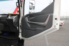 飞碟EW7 MAX版 气刹 4.18米单排纯电动栏板轻卡 宁德时代140.41kWh 飞碟EW7 MAX版 气刹 4.18米单排纯电动栏板轻卡 宁德时代140.41kWh