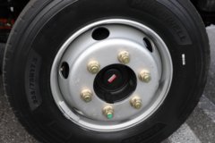 飞碟EW7 MAX版 气刹 4.18米单排纯电动栏板轻卡 宁德时代140.41kWh 飞碟EW7 MAX版 气刹 4.18米单排纯电动栏板轻卡 宁德时代140.41kWh