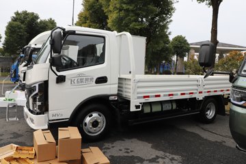 �ɵ��³�MV3 2L CNG 122���� ������5�� 4.15�׵��������ῨͼƬ