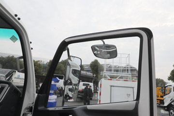 �ɵ��³�MV3 2L CNG 122���� ������5�� 4.15�׵��������ῨͼƬ