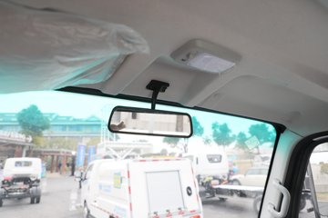 �ɵ��³�MV3 2L CNG 122���� ������5�� 4.15�׵��������ῨͼƬ