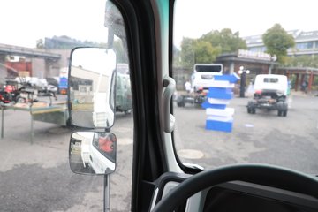 �ɵ��³�MV3 2L CNG 122���� ������5�� 4.15�׵��������ῨͼƬ