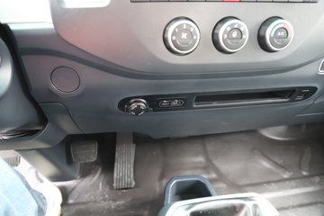 �ɵ��³�MV3 2L CNG 122���� ������5�� 4.15�׵��������ῨͼƬ