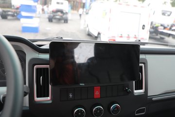 �ɵ��³�MV3 2L CNG 122���� ������5�� 4.15�׵��������ῨͼƬ