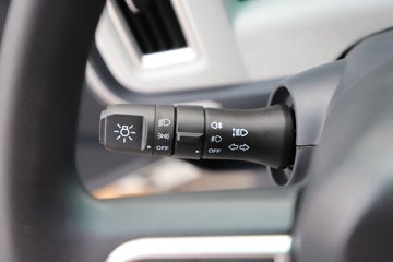 �ɵ��³�MV3 2L CNG 122���� ������5�� 4.15�׵��������ῨͼƬ