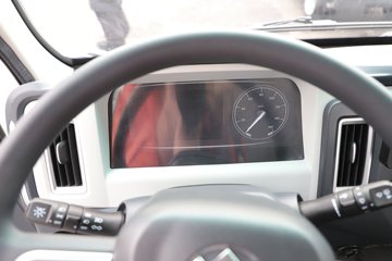 �ɵ��³�MV3 2L CNG 122���� ������5�� 4.15�׵��������ῨͼƬ