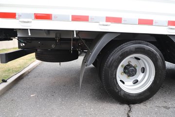 �ɵ��³�MV3 2L CNG 122���� ������5�� 4.15�׵��������ῨͼƬ