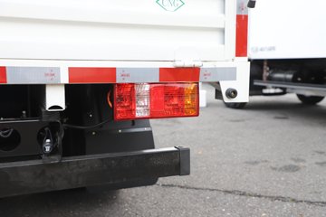 �ɵ��³�MV3 2L CNG 122���� ������5�� 4.15�׵��������ῨͼƬ