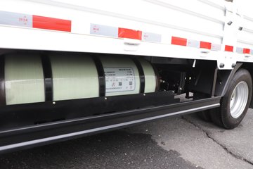 �ɵ��³�MV3 2L CNG 122���� ������5�� 4.15�׵��������ῨͼƬ