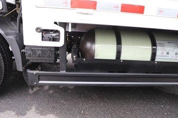 �ɵ��³�MV3 2L CNG 122���� ������5�� 4.15�׵��������ῨͼƬ