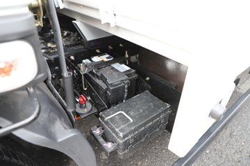 �ɵ��³�MV3 2L CNG 122���� ������5�� 4.15�׵��������ῨͼƬ