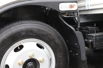 �ɵ��³�MV3 2L CNG 122���� ������5�� 4.15�׵��������ῨͼƬ