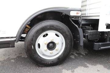 �ɵ��³�MV3 2L CNG 122���� ������5�� 4.15�׵��������ῨͼƬ