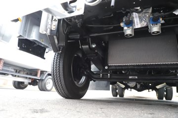 �ɵ��³�MV3 2L CNG 122���� ������5�� 4.15�׵��������ῨͼƬ