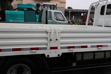 �ɵ��³�MV3 2L CNG 122���� ������5�� 4.15�׵��������ῨͼƬ