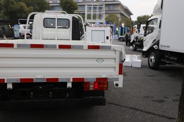 �ɵ��³�MV3 2L CNG 122���� ������5�� 4.15�׵��������ῨͼƬ