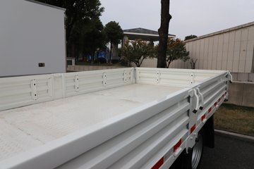 �ɵ��³�MV3 2L CNG 122���� ������5�� 4.15�׵��������ῨͼƬ