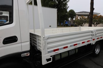 �ɵ��³�MV3 2L CNG 122���� ������5�� 4.15�׵��������ῨͼƬ