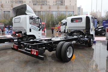 �������ó�����G300 Rro 2.5L���� 180���� ��ʿ��8�� 4.2�׵�����ʽ�ῨͼƬ