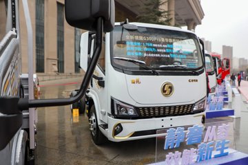 �������ó�����G300 Rro 2.5L���� 180���� ��ʿ��8�� 4.2�׵�����ʽ�ῨͼƬ