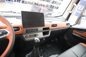 �������ó�����G300 Rro 2.5L���� 180���� ��ʿ��8�� 4.2�׵�����ʽ�ῨͼƬ