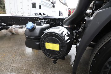 �������ó�����G300 Rro 2.5L���� 180���� ��ʿ��8�� 4.2�׵�����ʽ�ῨͼƬ