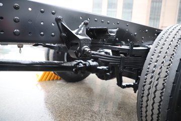 �������ó�����G300 Rro 2.5L���� 180���� ��ʿ��8�� 4.2�׵�����ʽ�ῨͼƬ