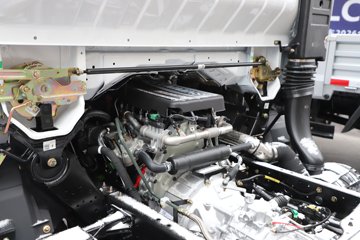 �������ó�����G300 Rro 2.5L���� 180���� ��ʿ��8�� 4.2�׵�����ʽ�ῨͼƬ