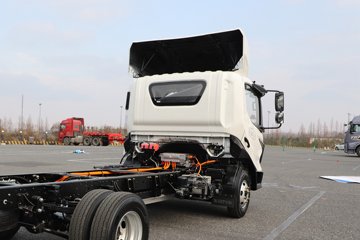 �ɵ�EW7 ��ɲ 4.18�׵��Ŵ��綯��ʽ�Ῠ ����ʱ��100.27kWhͼƬ