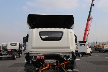 �ɵ�EW7 ��ɲ 4.18�׵��Ŵ��綯��ʽ�Ῠ ����ʱ��100.27kWhͼƬ