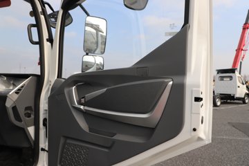 �ɵ�EW7 ��ɲ 4.18�׵��Ŵ��綯��ʽ�Ῠ ����ʱ��100.27kWhͼƬ