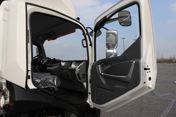 �ɵ�EW7 ��ɲ 4.18�׵��Ŵ��綯��ʽ�Ῠ ����ʱ��100.27kWhͼƬ