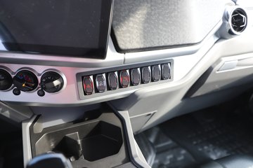 �ɵ�EW7 ��ɲ 4.18�׵��Ŵ��綯��ʽ�Ῠ ����ʱ��100.27kWhͼƬ